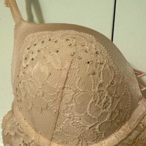 La Senza pink lace and crystal push up bra size 32B - Picture 3 of 3